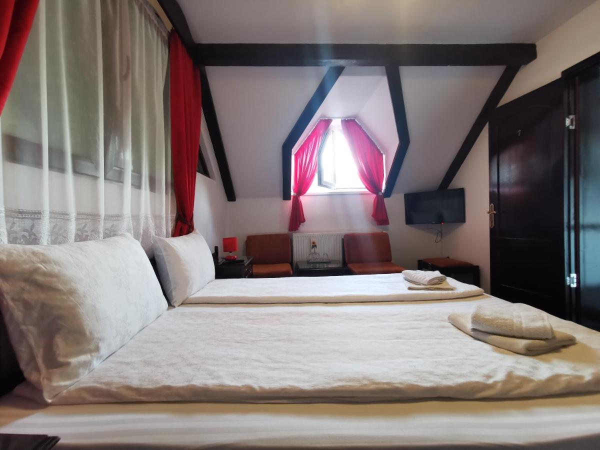 Casa Cu Cerdac Hotel ซิวิโชอารา ภายนอก รูปภาพ